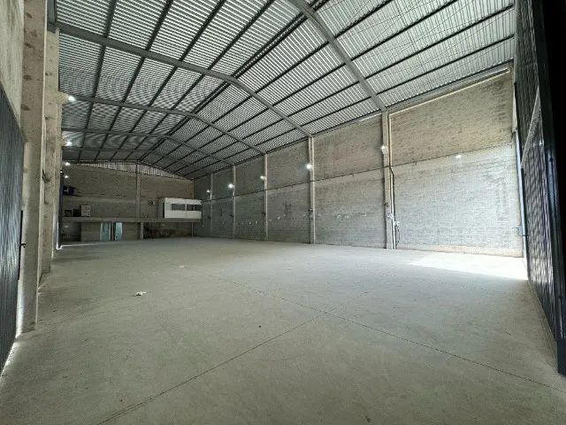 Alugo Galpão com 620m² e 05 Docas no Polo Industrial Princesa do Norte - Colatina/ES - Foto 5