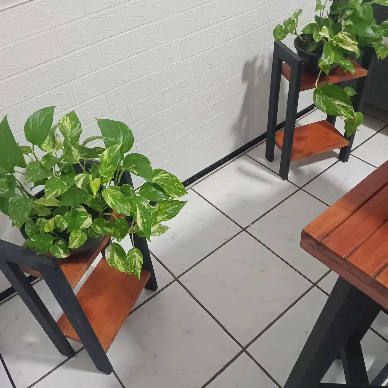 Mesa com 04 lugares jardim e varanda - Foto 4