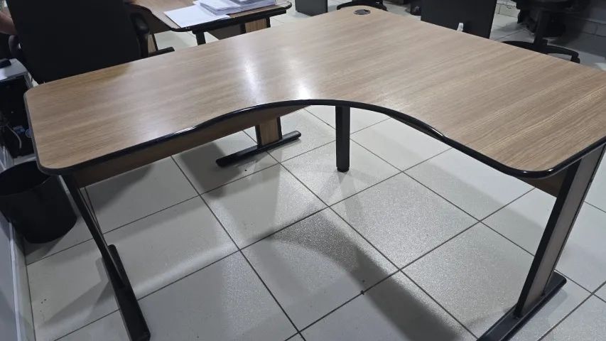 MESA PARA ESCRITORIO - Foto 2