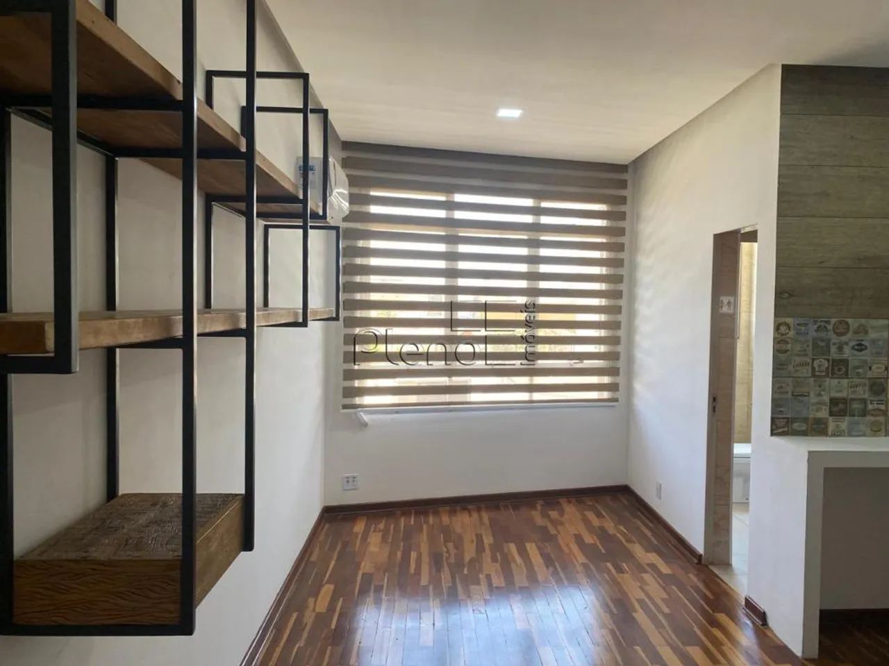 Sala comercial à venda no Edifício Connie no Centro em Campinas!