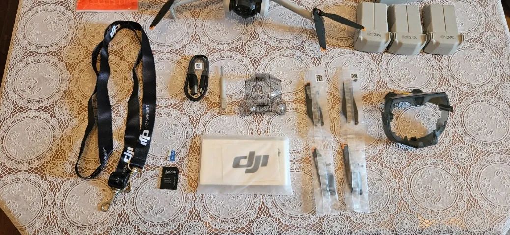 Drone Dji Mini 4 Pro Fly More Combo Plus DJI Rc2 4k Cor Cinza 5.8 GHz - Foto 5