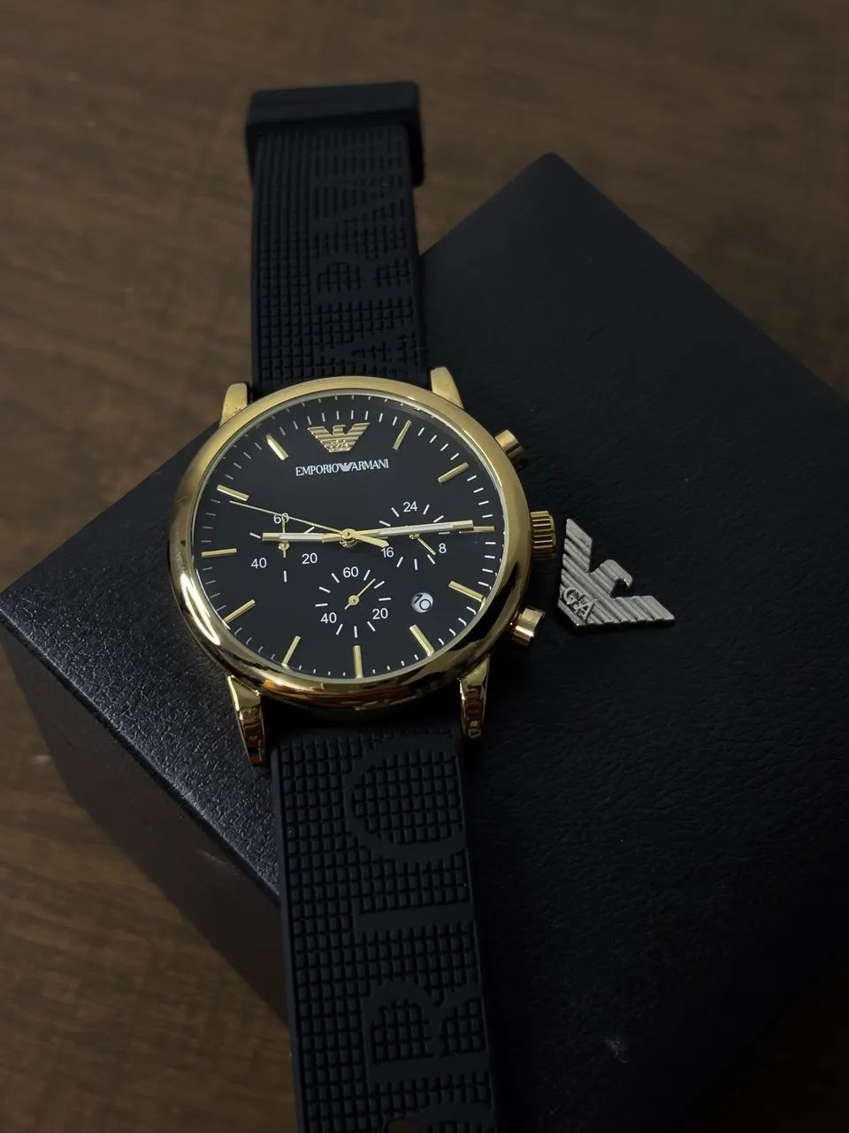 Vende-se relogio empório armani