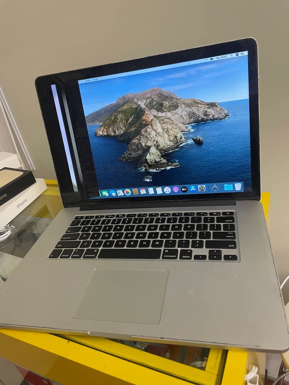 Macbook Pro Retina 15? Core i7 Ram 16gb SSD 128gb com detalhe na