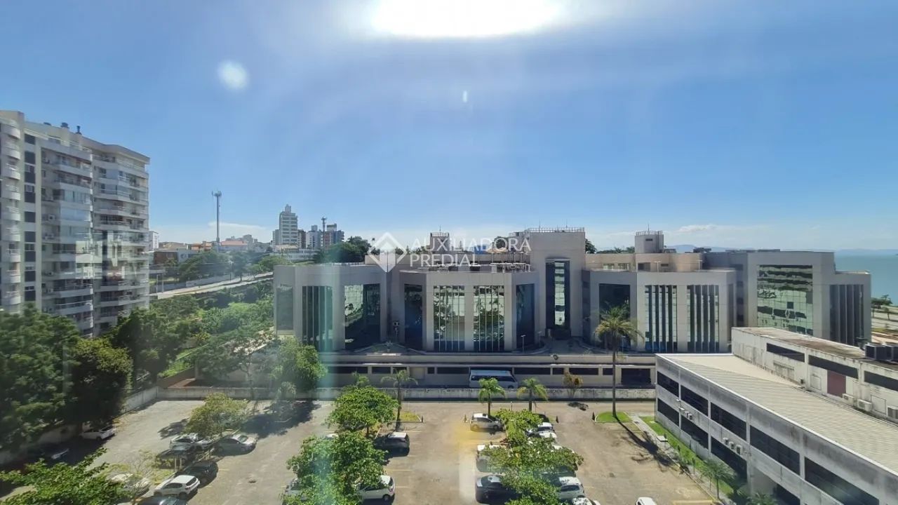 Sala à venda no Edifício Centro Executivo Luiz Elias Daux