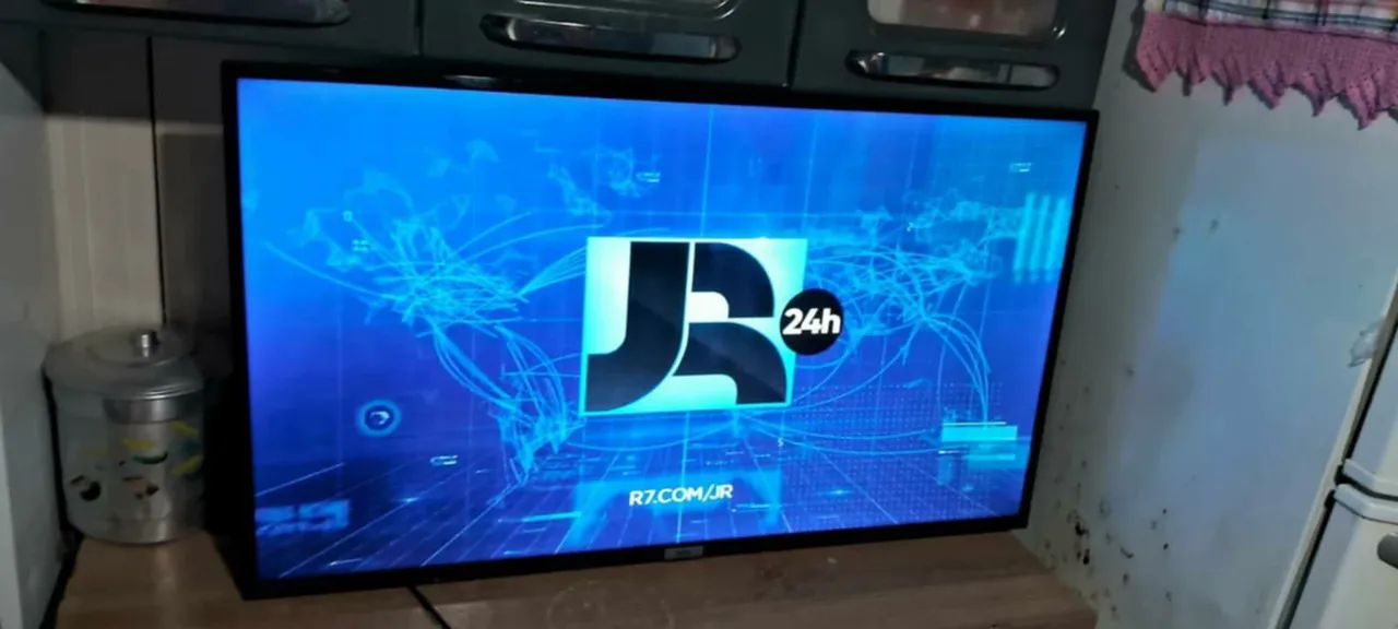 tv 40 smart Android comando de voz todos apps entrego controle * - Foto 2