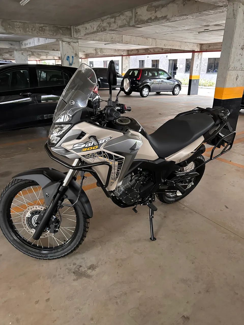 Sahara ADV 300  - Foto 3