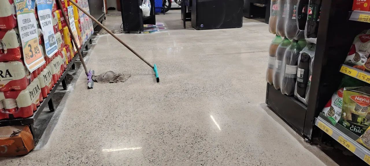 Revestimento de piso de concreto do tipo lápis e pintura  - Foto 4