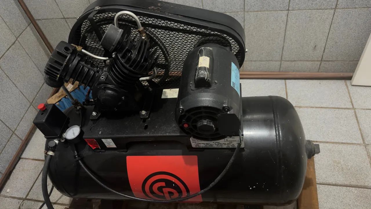 Compressor de Ar - Pouco Uso - Manutenção Recente