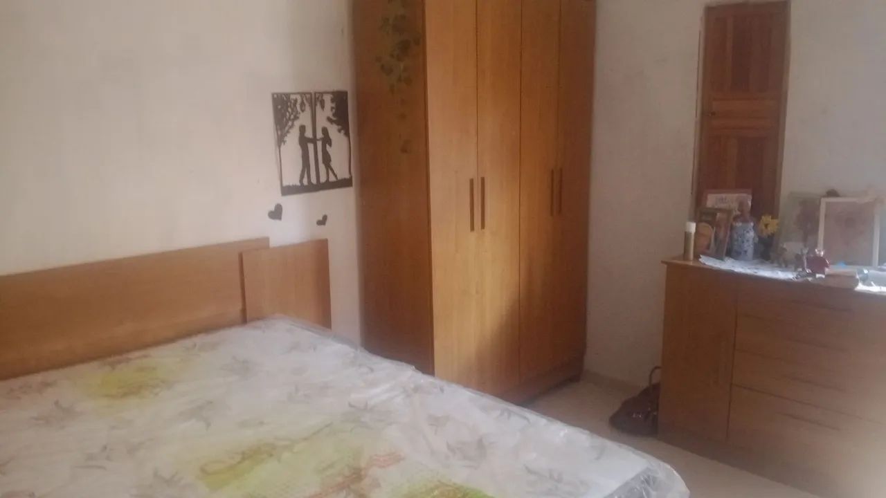 Guarda Roupa-Comoda e Cabeceira de cama