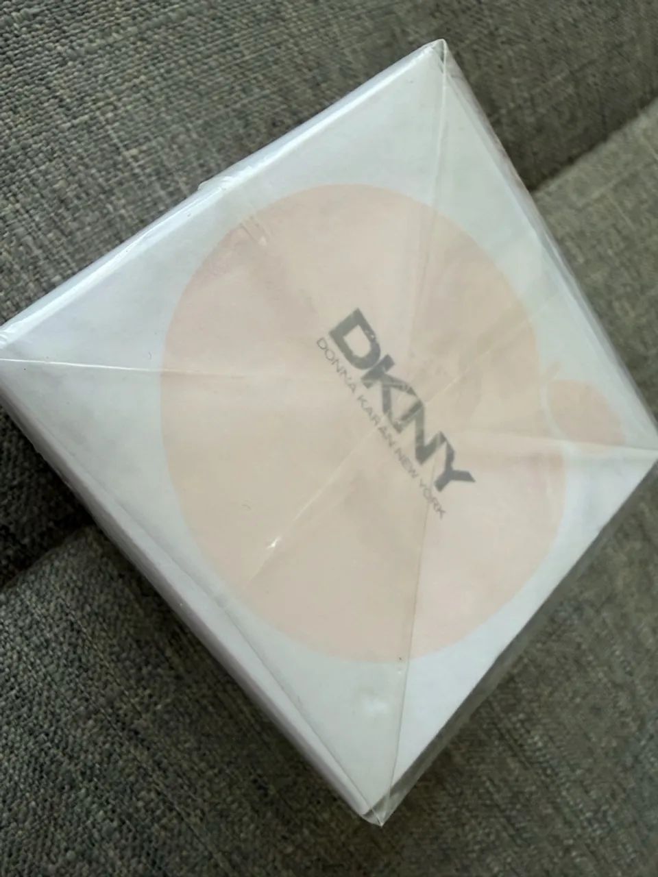 Perfume DKNY Be Delicious 30ml - lacrado - Foto 2