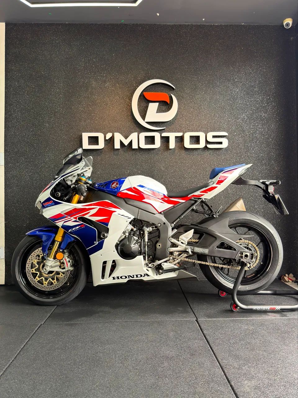 CBR 1000RRR FIREBLADE 30th - VERSÃO NUMERADA