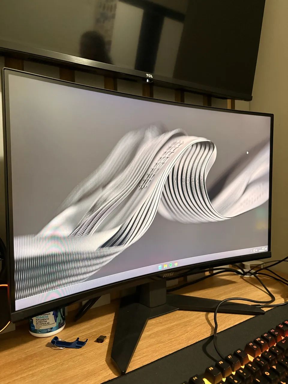 Monitor Gamer Curvo MSI MAG 250Hz 27 polegadas 