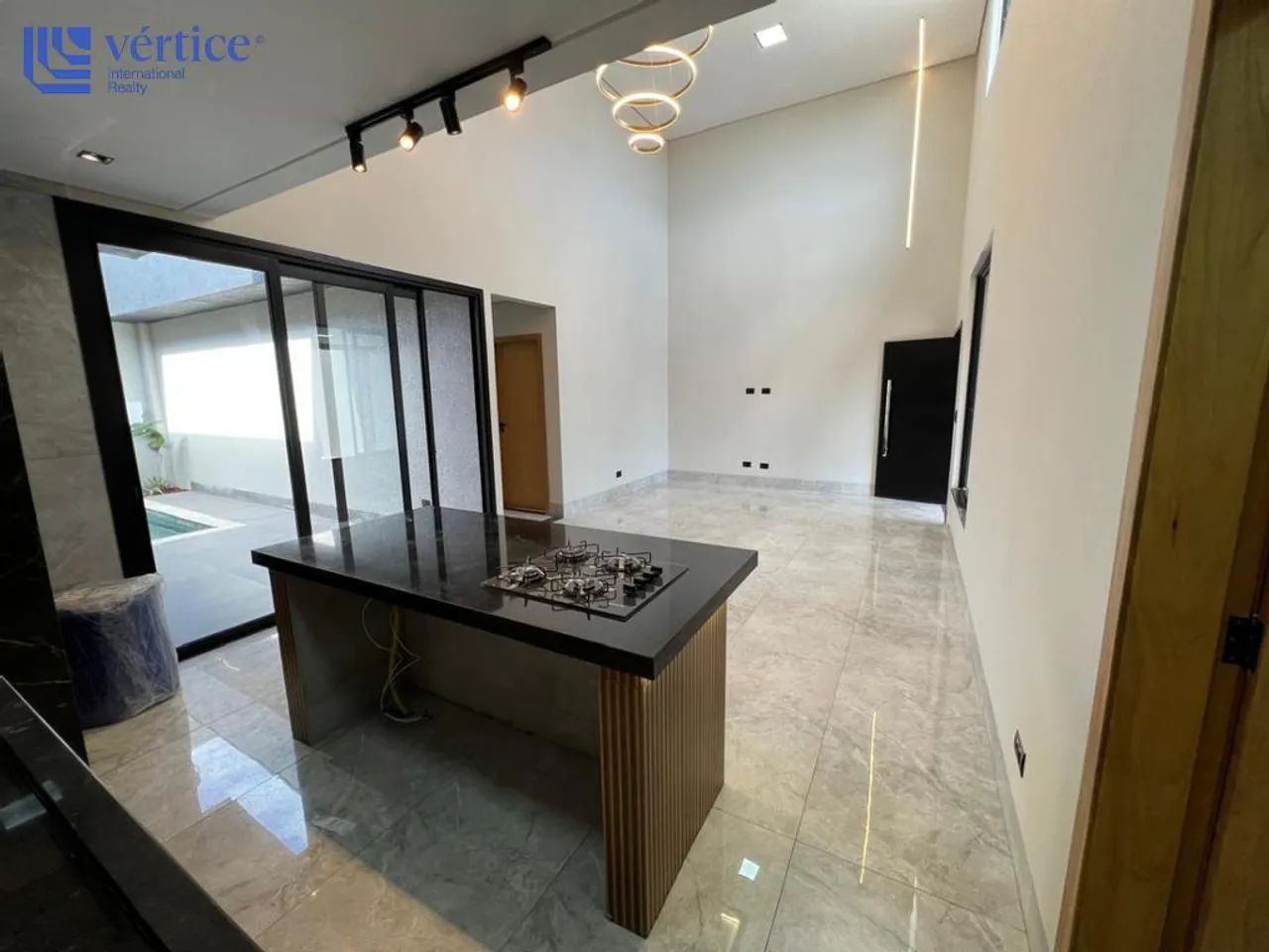 Casa à venda em Maringá, Parque Industrial 200, com 3 suítes, com 142 m² - Foto 5