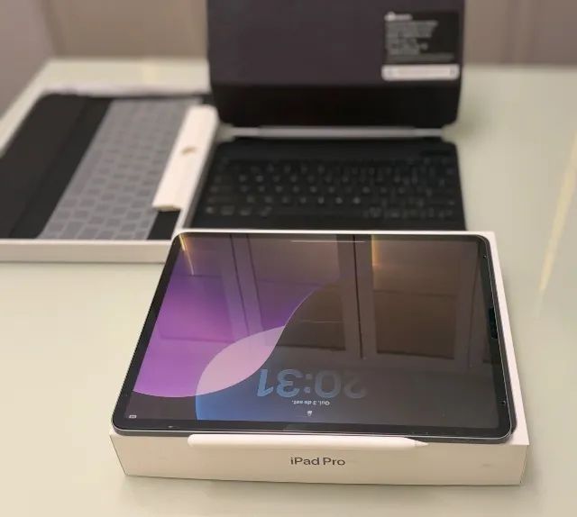 iPad Pro 12.9 512GB + Teclado + Apple Pen pro - Foto 3