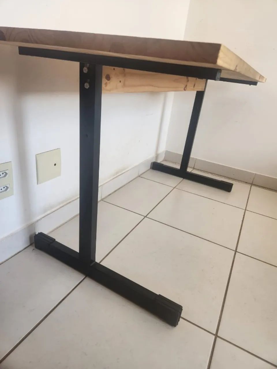 Mesa de Escritorio - Foto 2