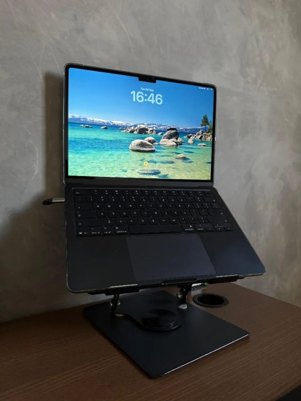 ? MacBook Air M5 (2025) - Cor Midnight (Meia-Noite) - Foto 3