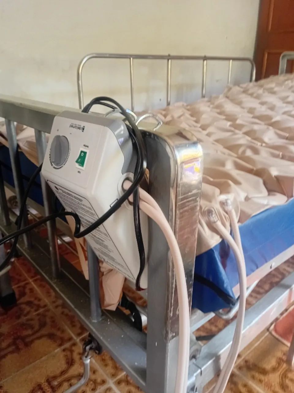 Cama Hospitalar + Colchão Pneumático - Foto 2
