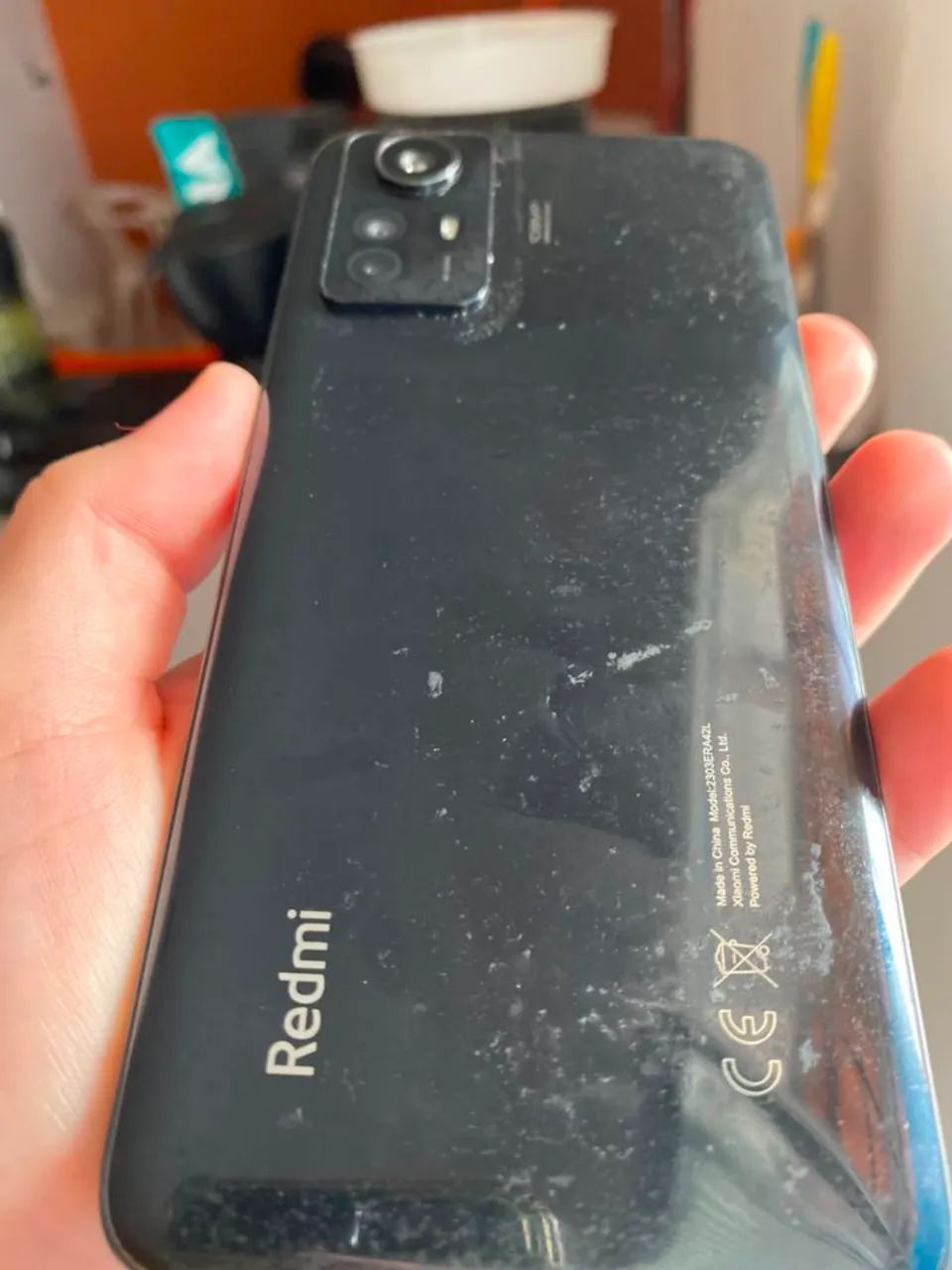 Redmi Note 12S com marcas de uso 