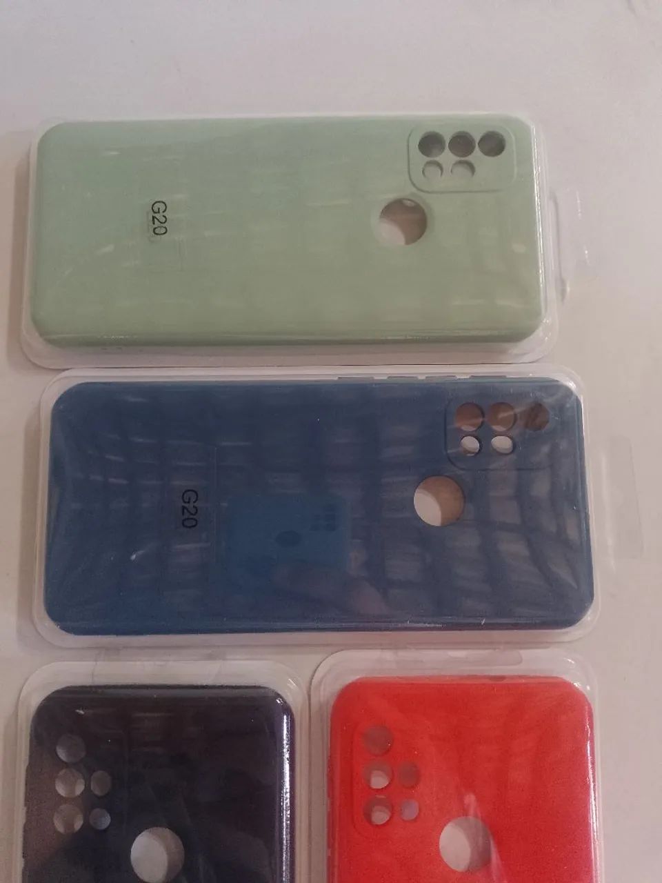 Capinha aveludada Motorola moto g20 - Foto 4