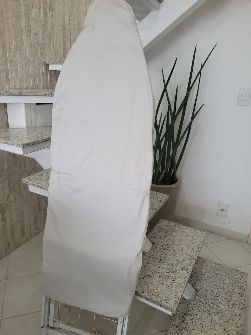 Tábua de passar roupas - Foto 3
