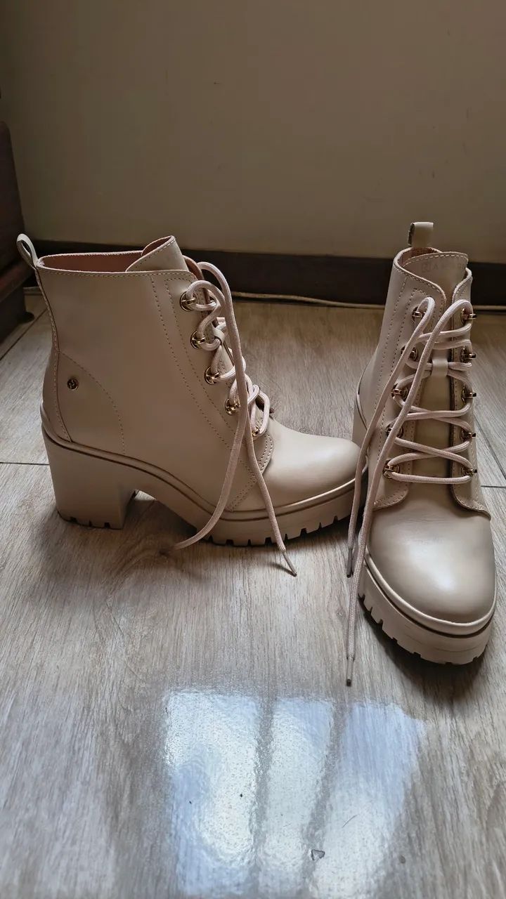 Bota coturno off white Ramarim - Foto 3