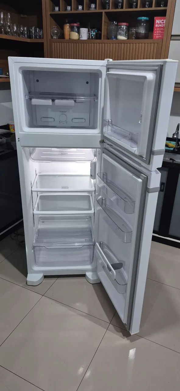 Geladeira Consul 350 litros novinha  - Foto 4