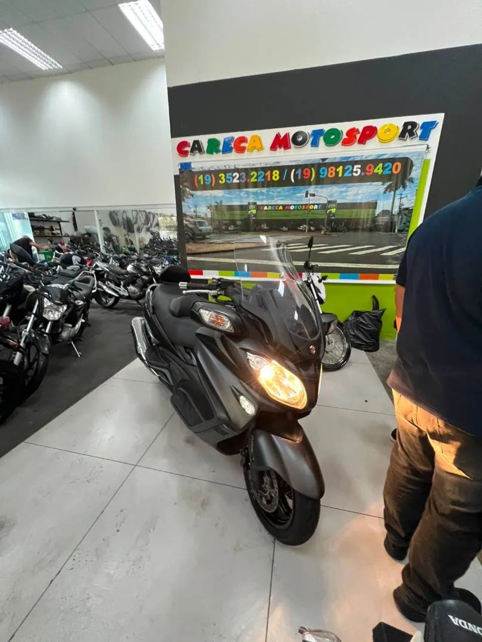 SUZUKI BURGMAN 650 - Foto 3