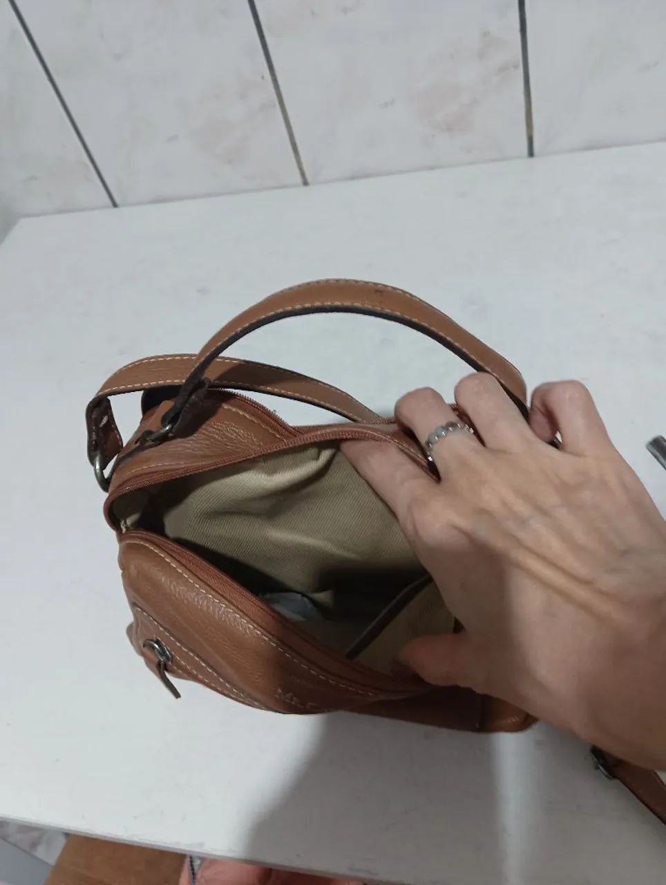 Bolsa tira colo Mr Cat em couro - Foto 3