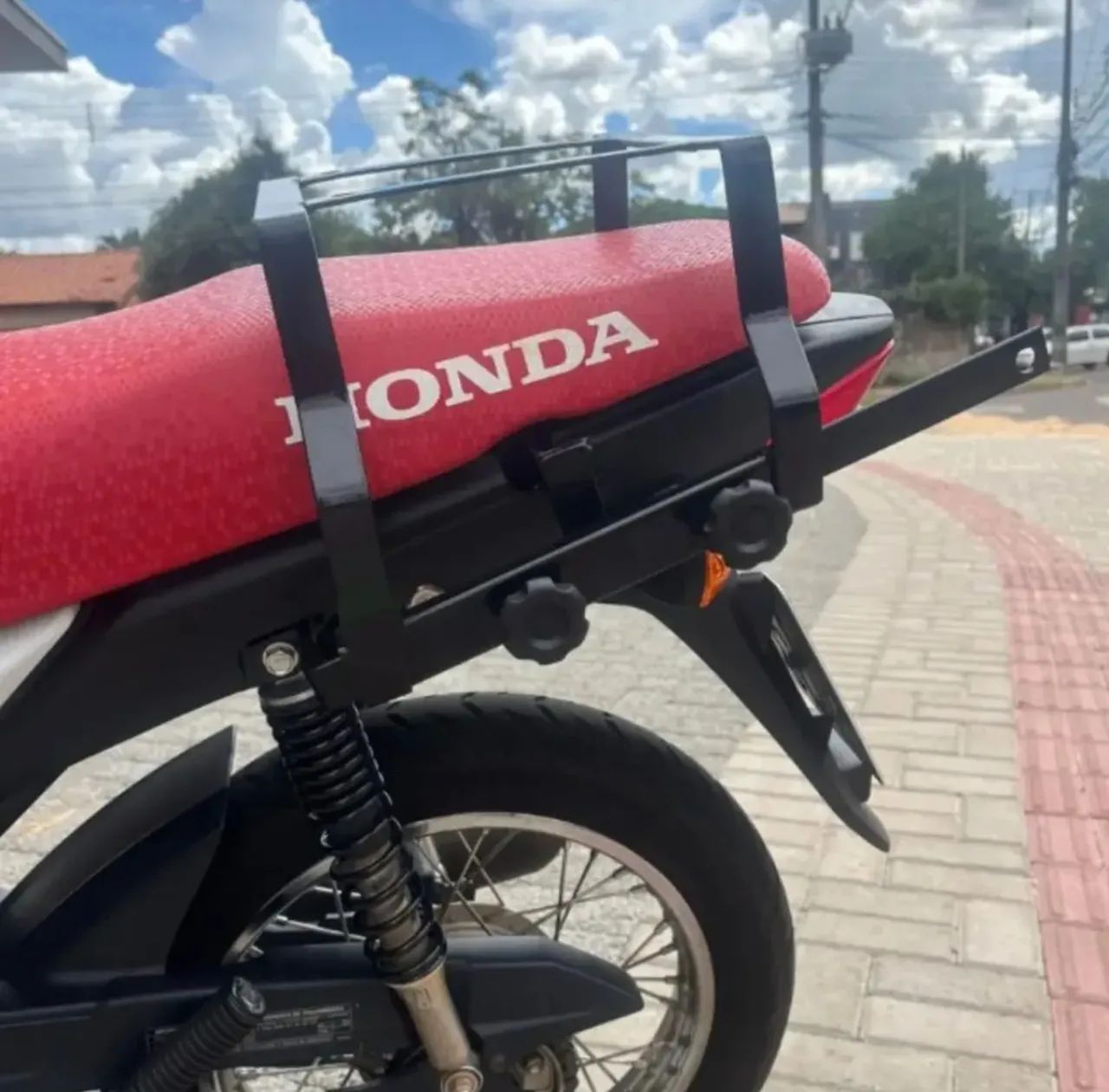 Vendo suporte de bau da pop 110