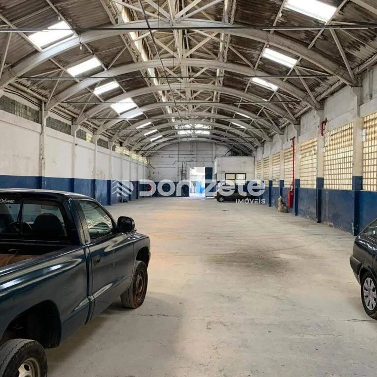 Galpão Comercial à venda em Santo André (Vila Vilma)  1.237 m² internos, 1.892 m² de terre