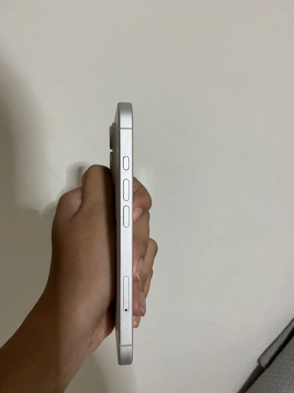iPhone 16 Branco - SemiNovo. - Foto 3