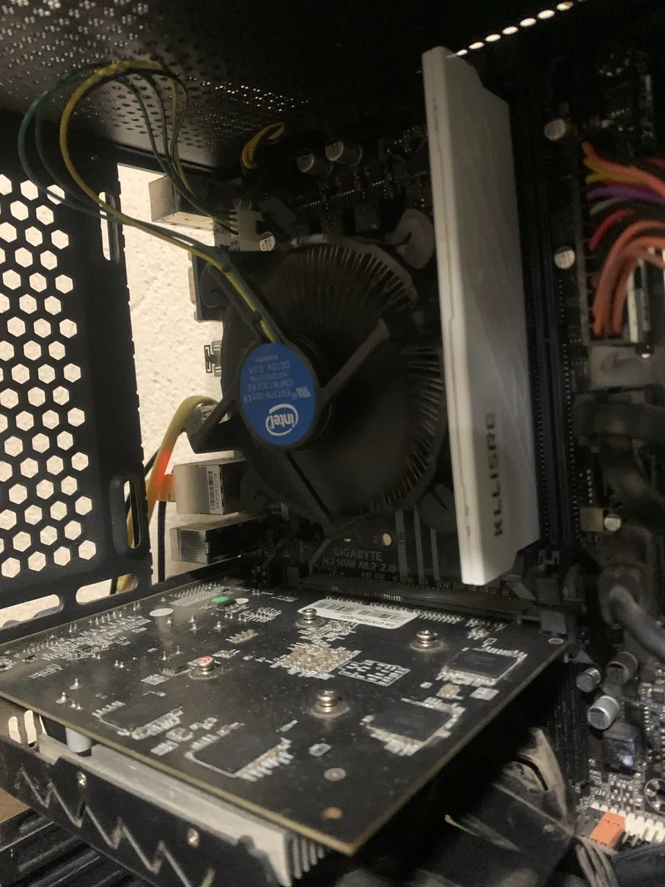 COMPUTADOR BOM E BARATO - Foto 3