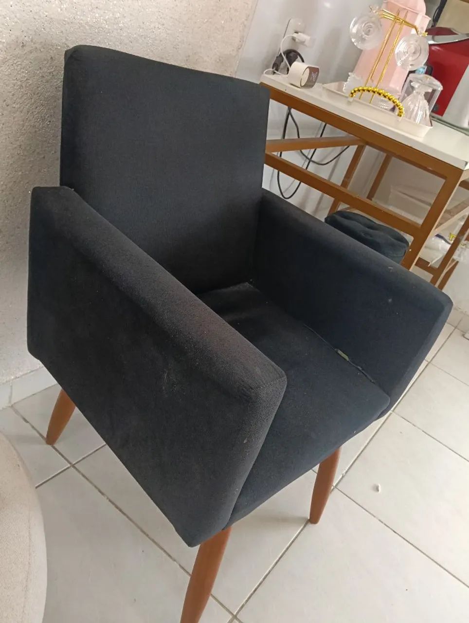 Mesa Completa para Manicure - Mesa + Poltrona + Sugador = 250 R$ - Foto 2