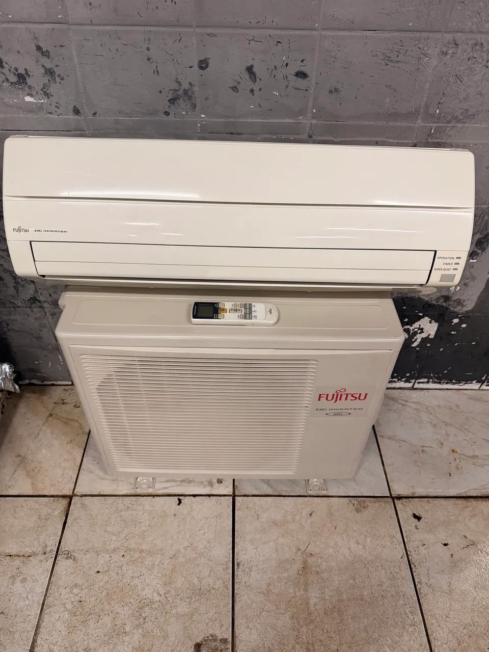 Ar Fujitsu 12 mil btus 