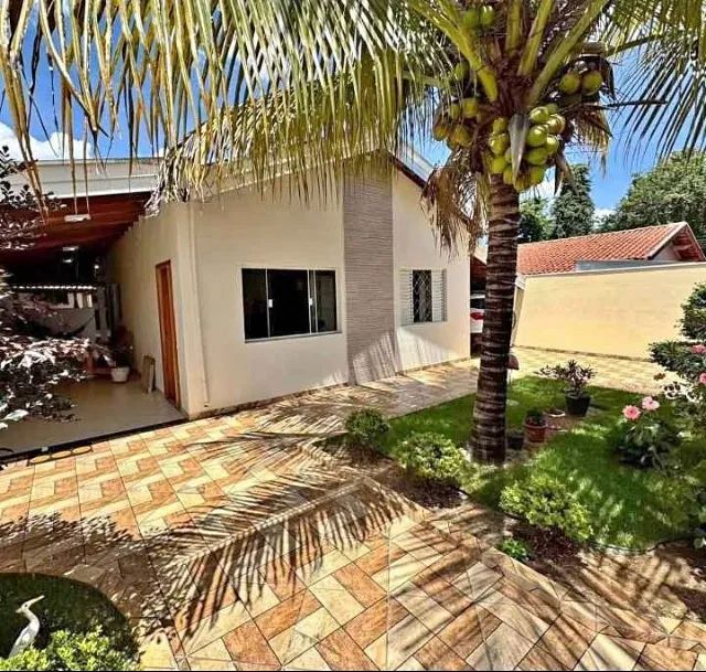 casa a vend em Manguinhos 