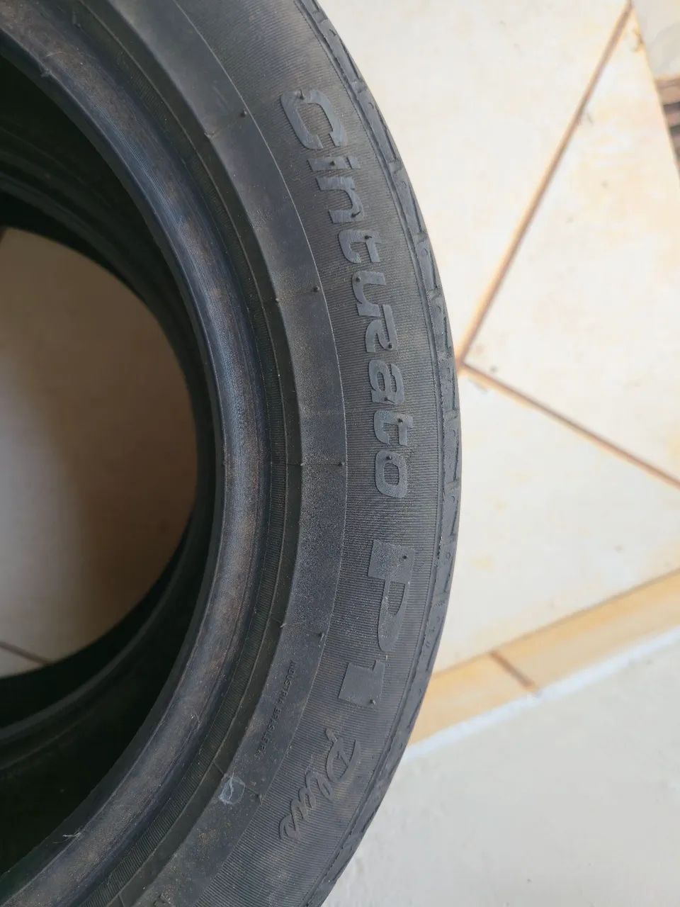 Pneu carro pirelli usado - Foto 4