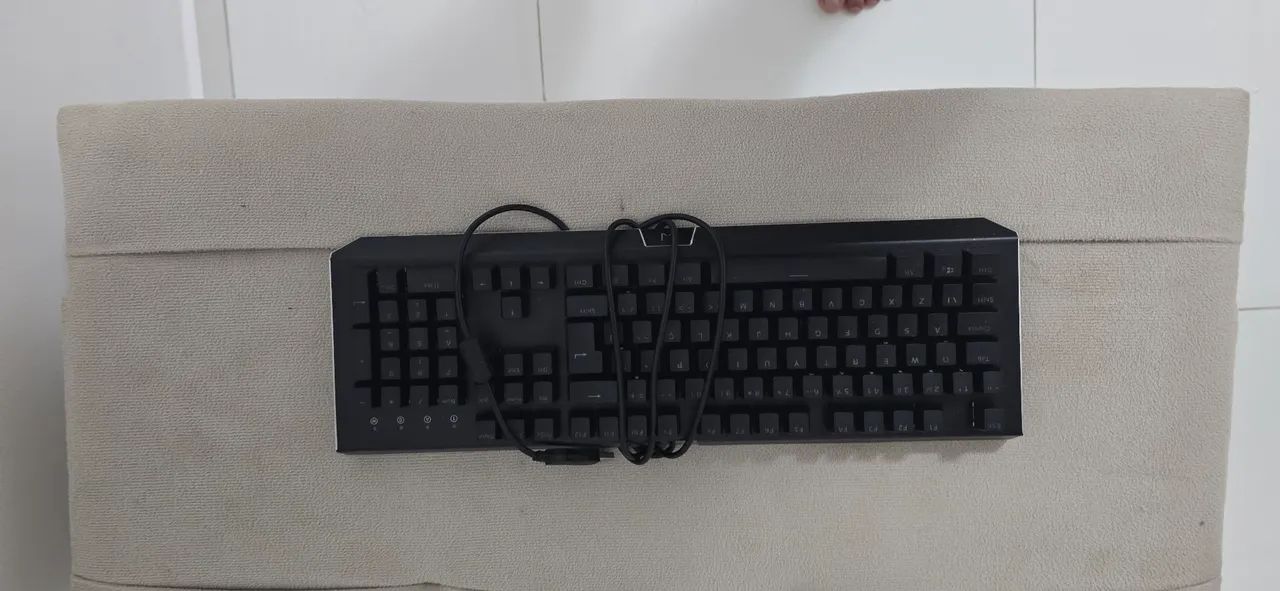 Teclado mecânico Warrior Kane 