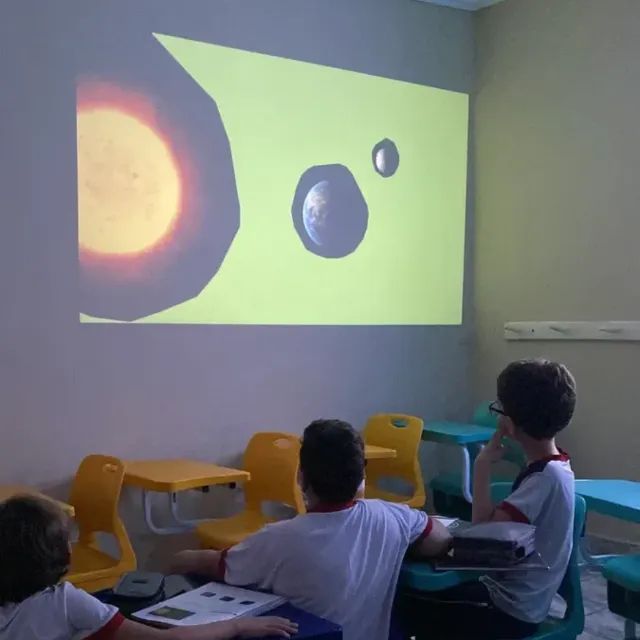 Projetor de Imagem Para Sala de Aula Novo - Foto 3