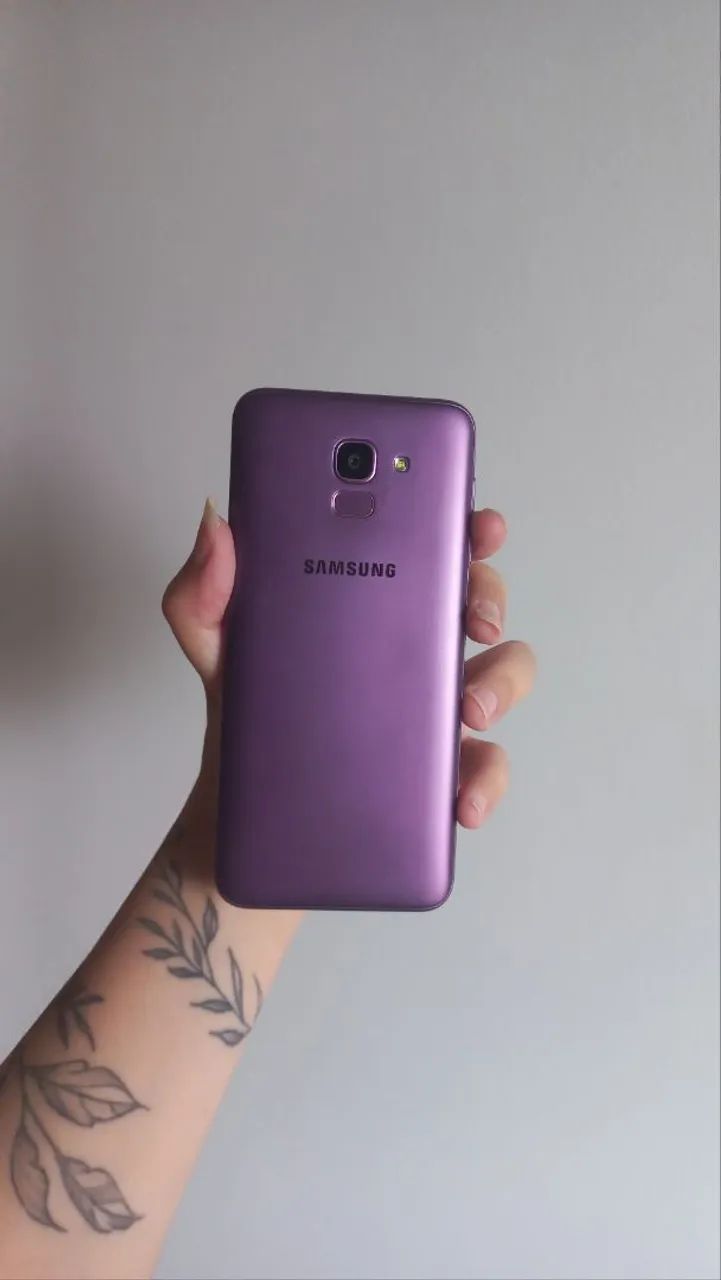 Samsung Galaxy j6 violeta