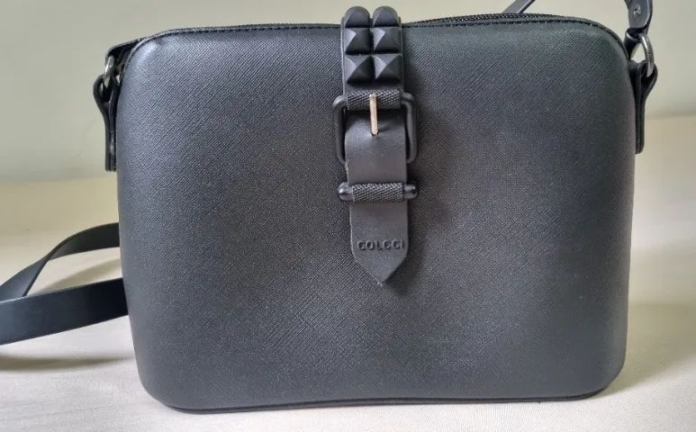Bolsa Colcci Preta Com Tachas Original - Foto 5