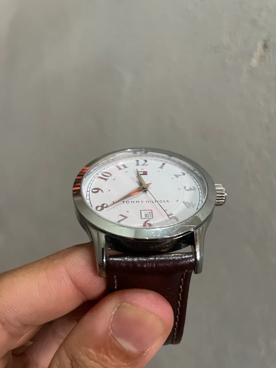 relógio Hilfiger cromado - Foto 4