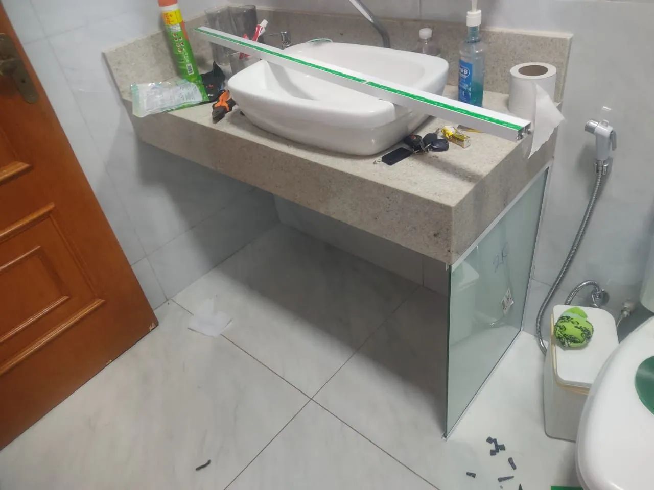 Fechamento de pia e manutenções em vidros! - Foto 2