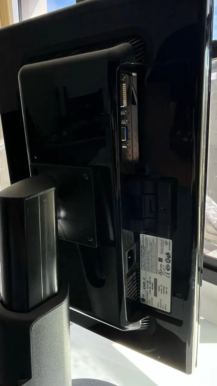 Monitor HP L1506x / L190hb  - Foto 3