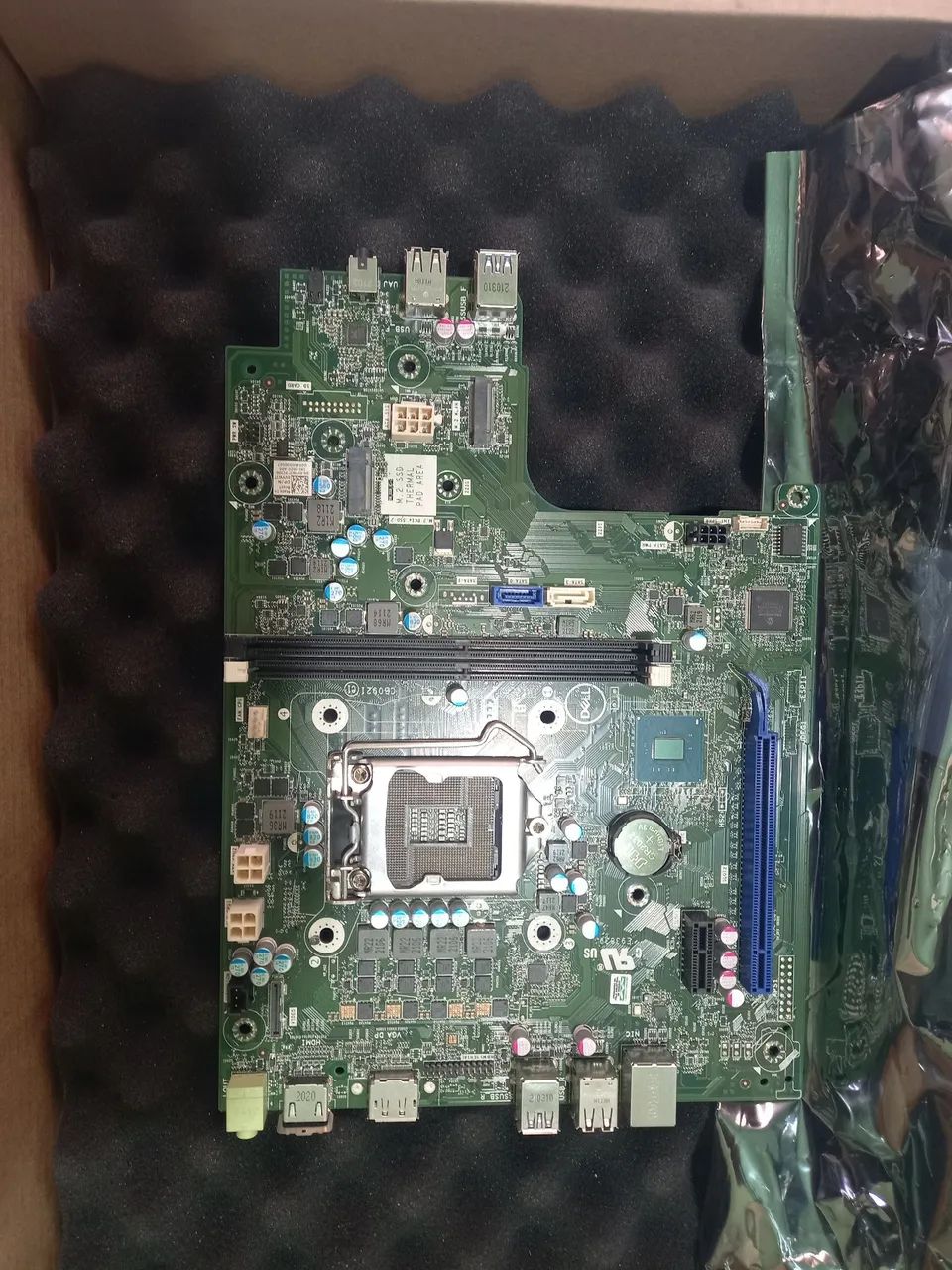 placa mãe OptiPlex 3080 SFF ou Vostro 3681 SFF,