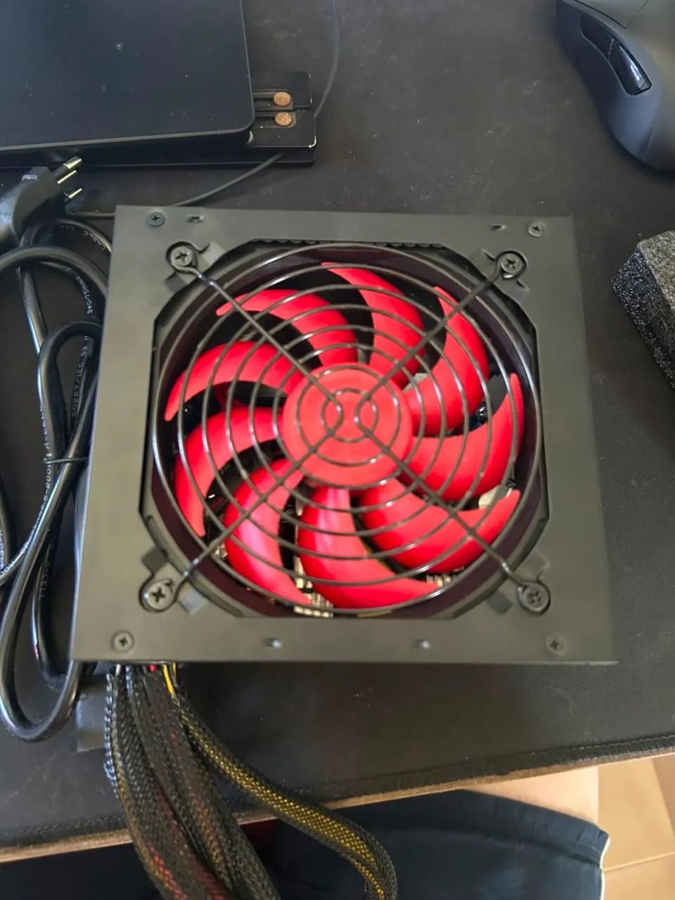 Fonte crusader 500w em estado de nova 