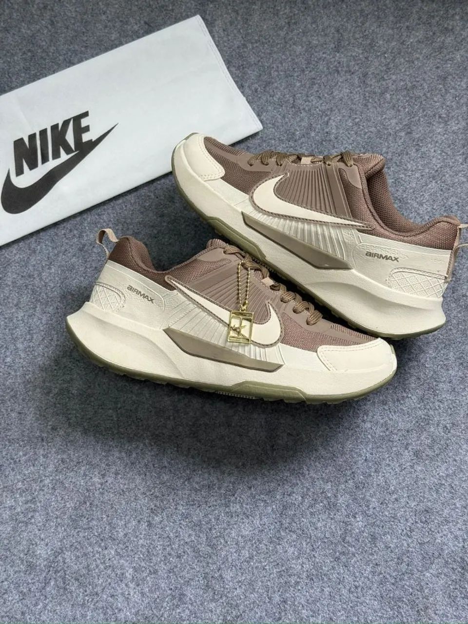 Nike cross