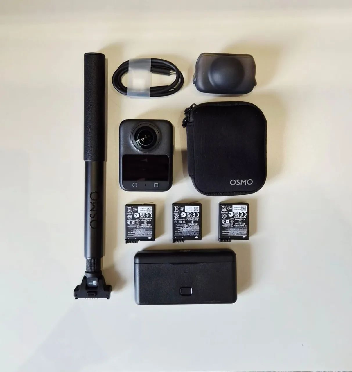 Câmera DJI Osmo 360 Adventure Combo - Foto 4