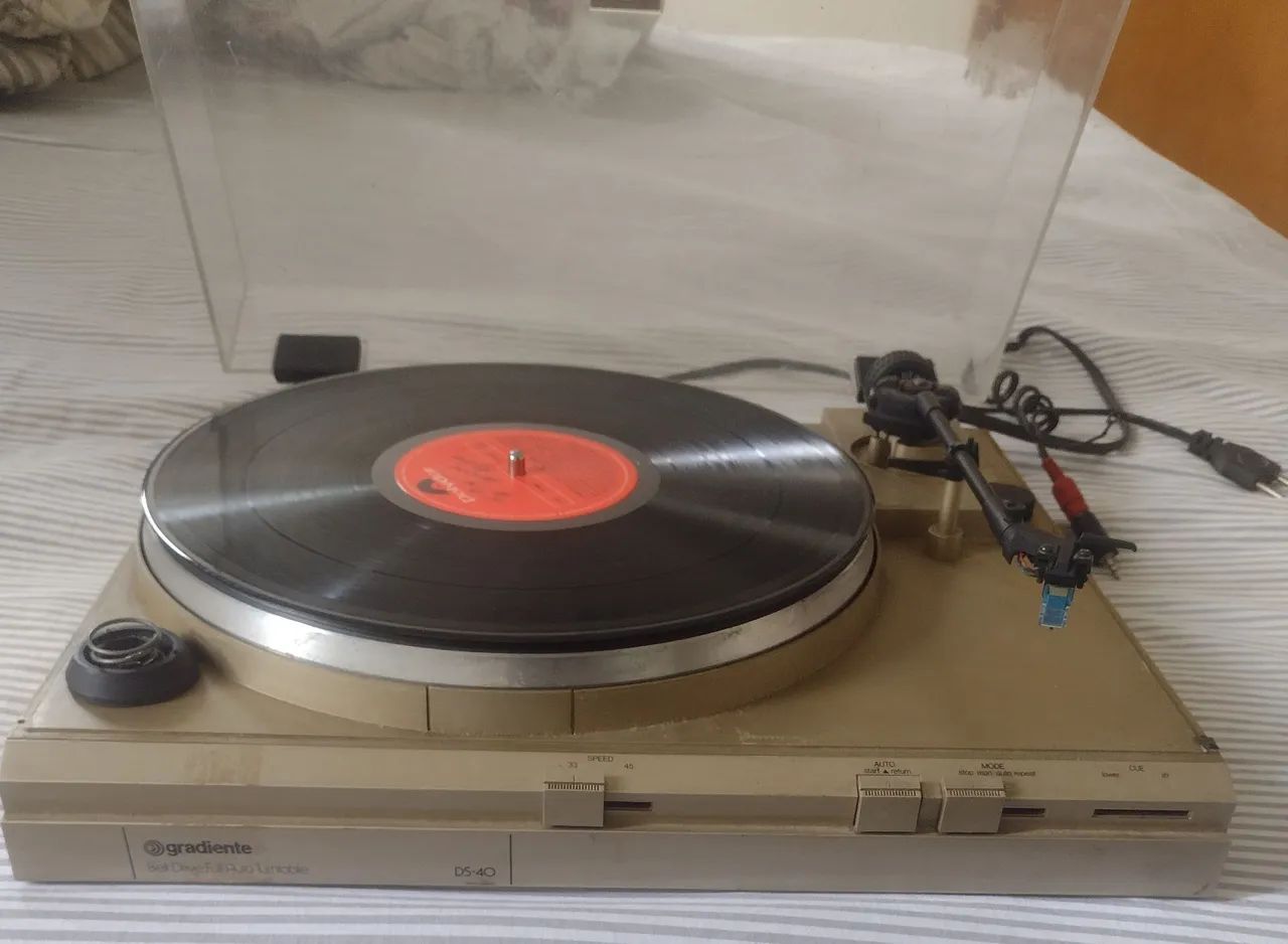Vende-se Toca Disco Gradiente 