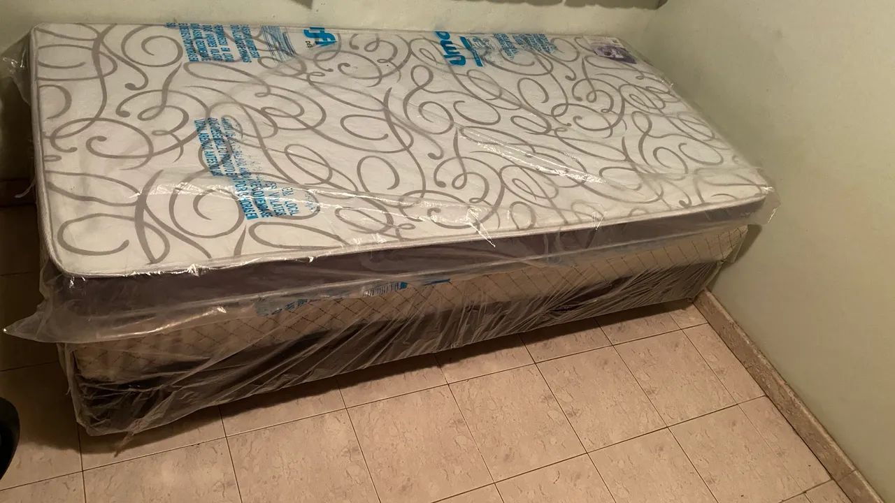 Cama de solteiro no plástico  - Foto 3
