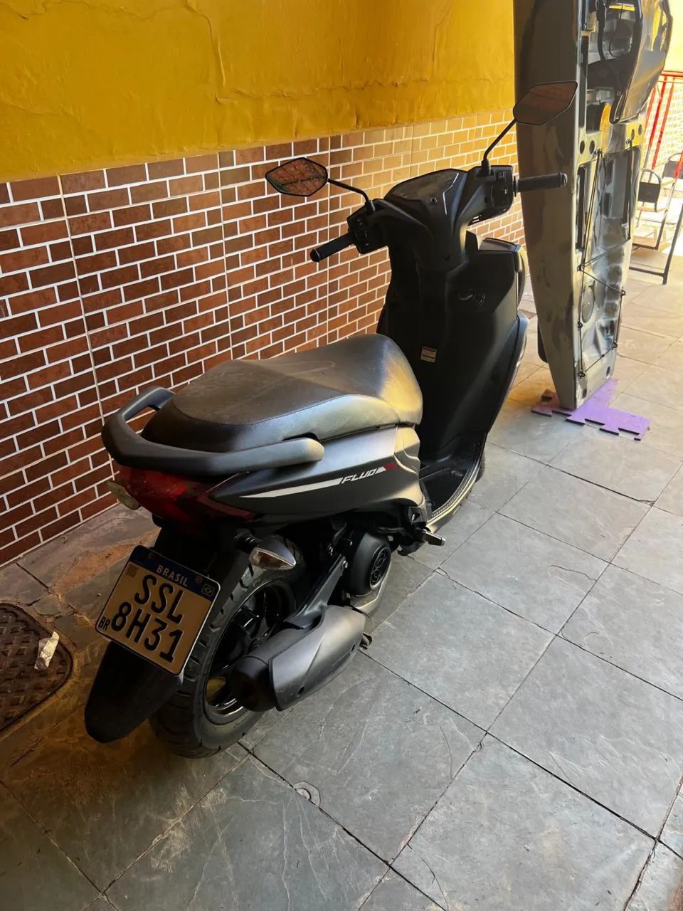 YAMAHA FLUO 125 - Foto 4